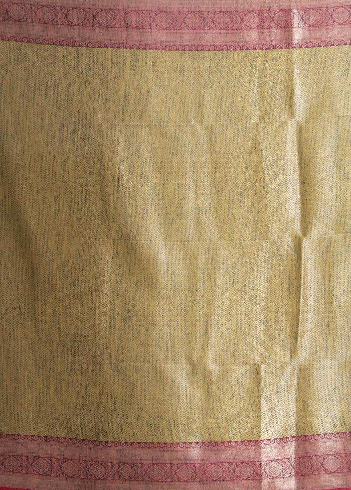 Green Dupion Silk Saree With Blouse Piece - Image 5