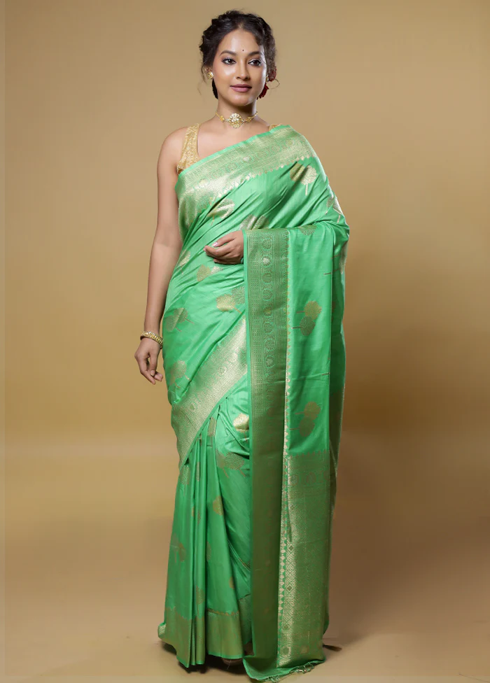 Green Dupion Silk Saree With Blouse Piece - Image 2