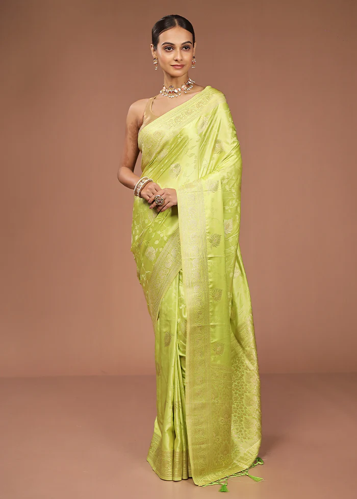 Green Dupion Silk Saree With Blouse Piece - Image 2