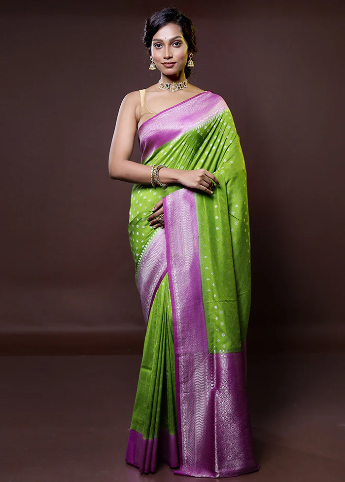 Green Dupion Silk Saree With Blouse Piece - Image 2
