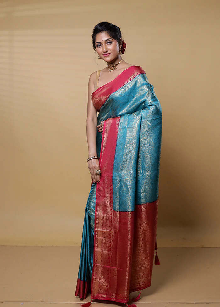 Green Dupion Silk Saree With Blouse Piece - Image 4