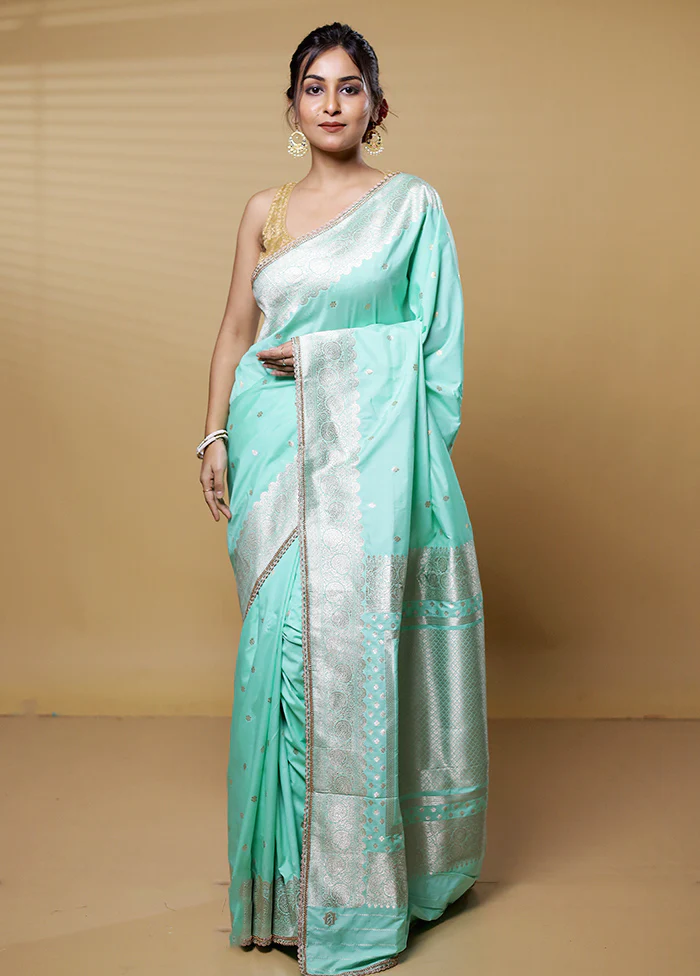 Green Dupion Silk Saree With Blouse Piece - Image 2