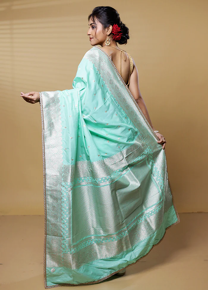 Green Dupion Silk Saree With Blouse Piece - Image 4