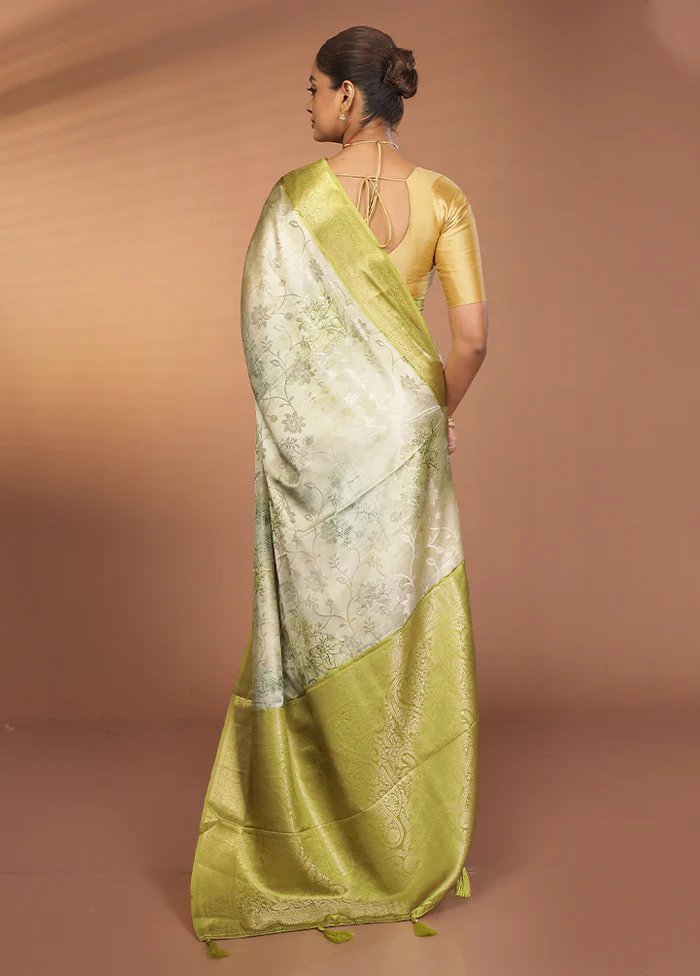 Green Dupion Silk Saree With Blouse Piece - Image 3