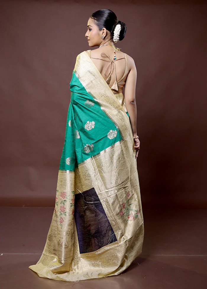 Green Dupion Silk Saree With Blouse Piece - Image 3