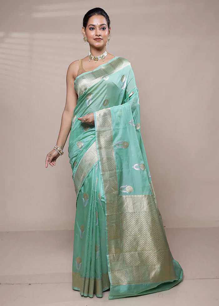 Green Dupion Silk Saree With Blouse Piece - Image 2