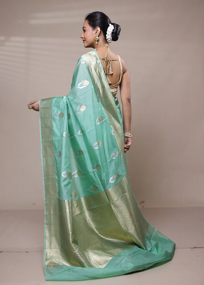 Green Dupion Silk Saree With Blouse Piece - Image 3