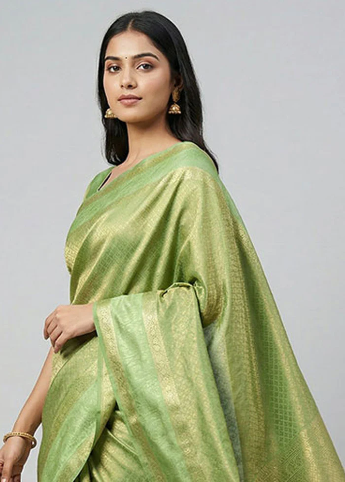 Green Dupion Silk Saree With Blouse Piece - Image 2