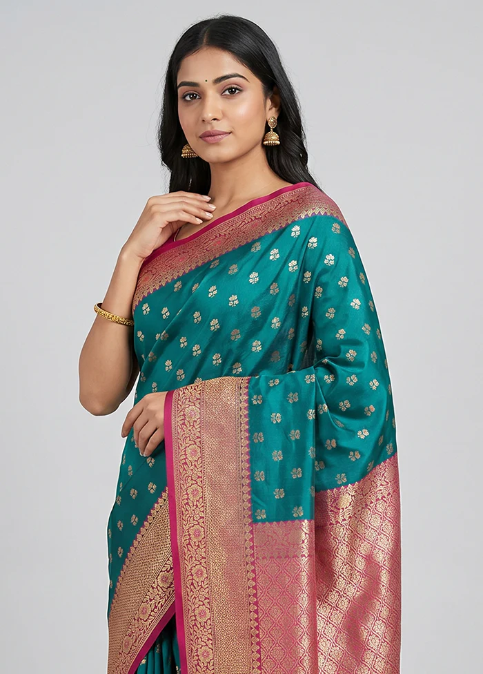 Green Dupion Silk Saree With Blouse Piece - Image 2