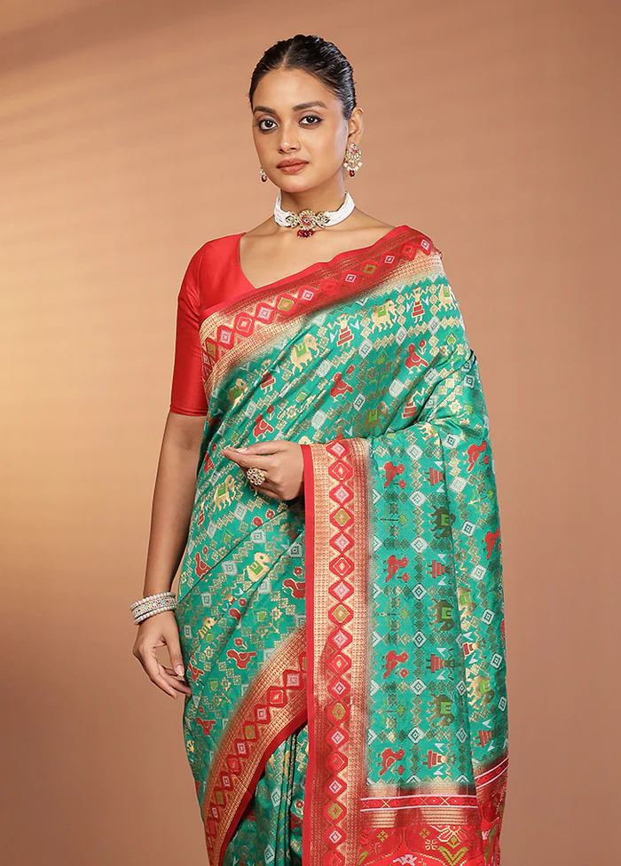 Green Dupion Silk Saree With Blouse Piece
