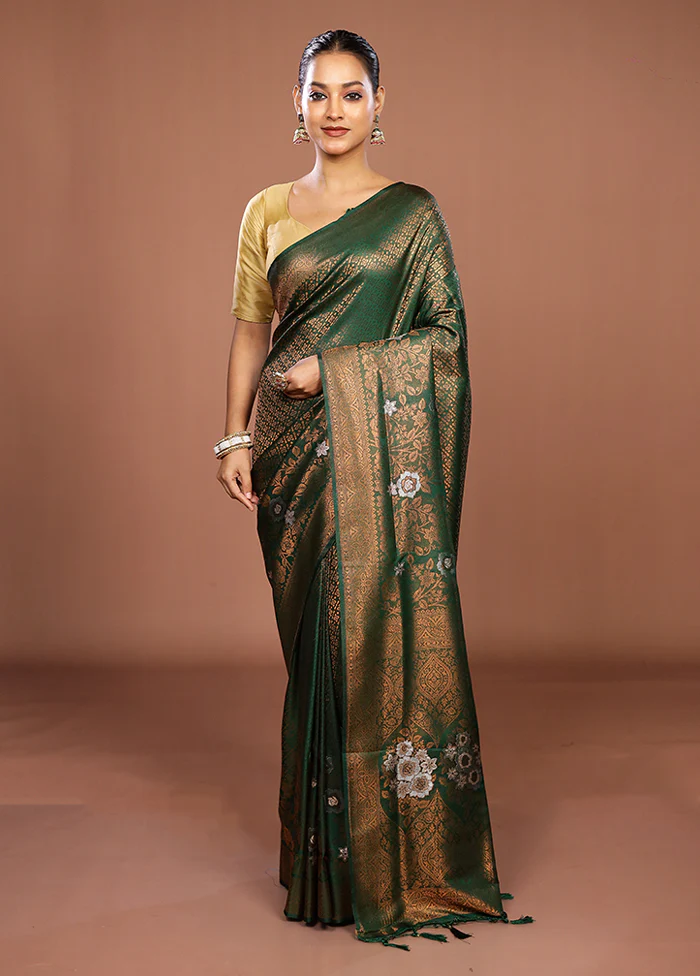 Green Dupion Silk Saree With Blouse Piece - Image 2