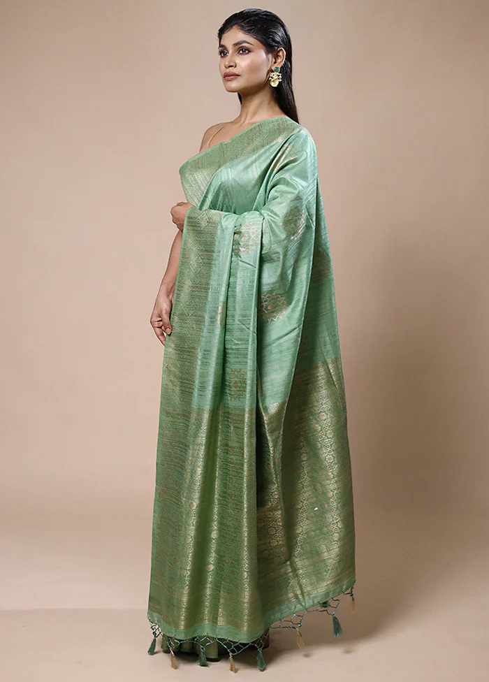 Green Dupion Silk Saree With Blouse Piece - Image 2