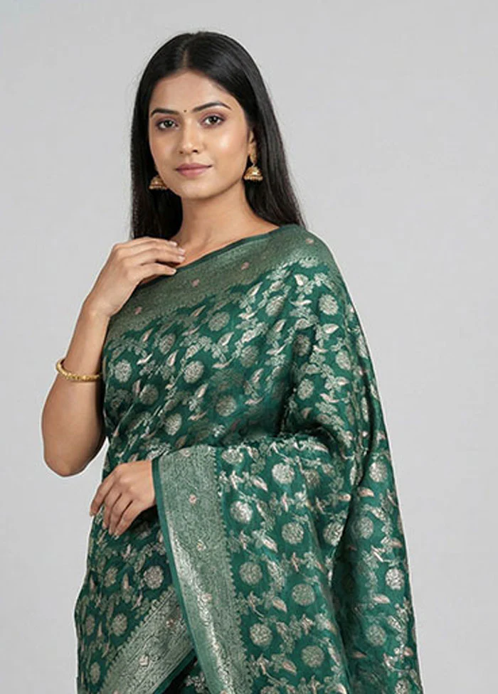 Green Dupion Silk Saree With Blouse Piece - Image 2