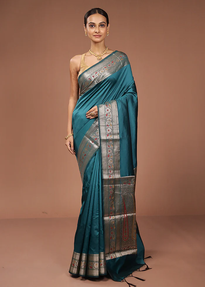 Green Dupion Silk Saree With Blouse Piece - Image 2