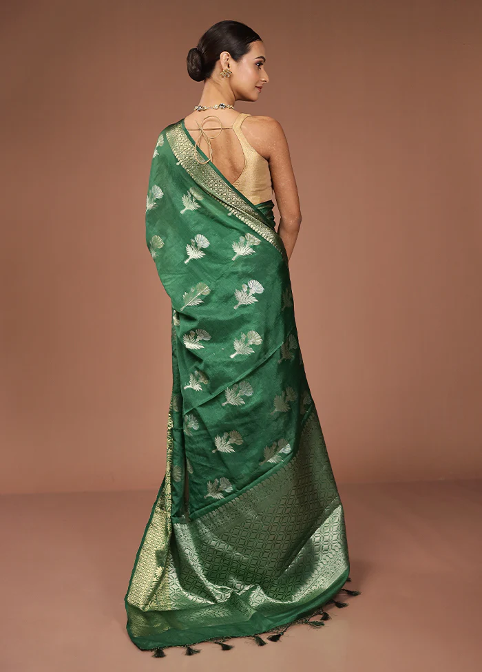 Green Dupion Silk Saree With Blouse Piece - Image 3