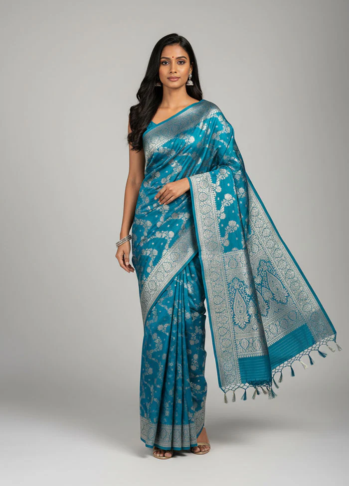 Green Dupion Silk Saree With Blouse Piece