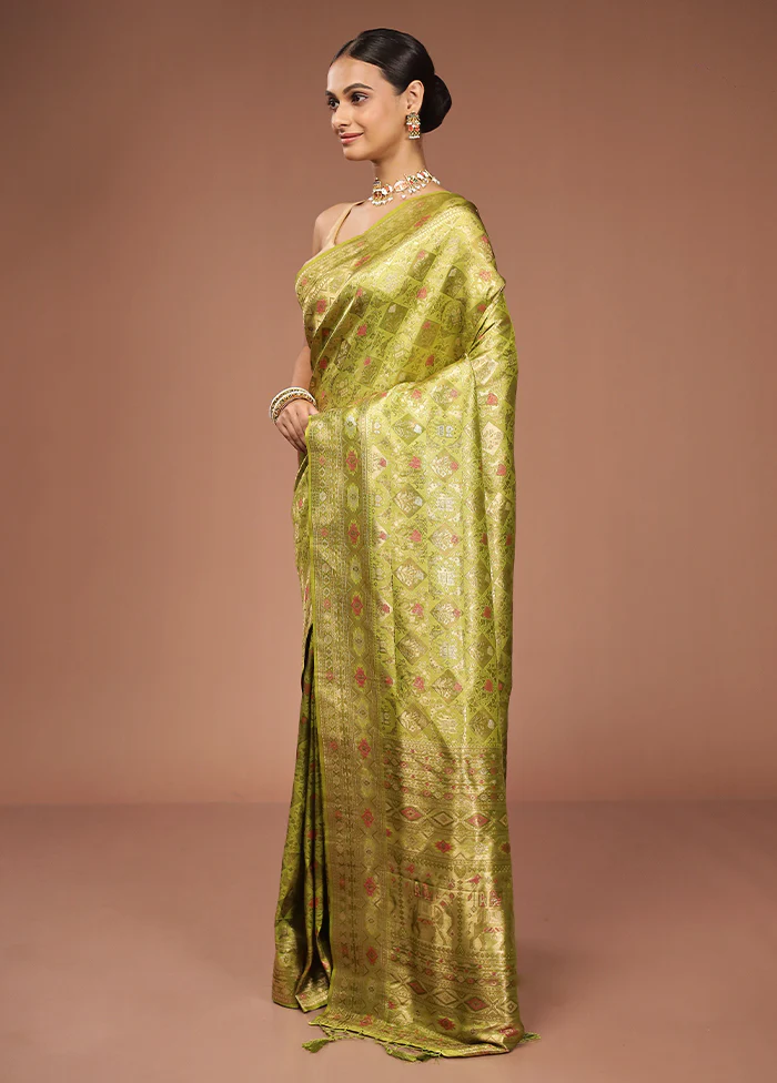 Green Dupion Silk Saree With Blouse Piece - Image 4