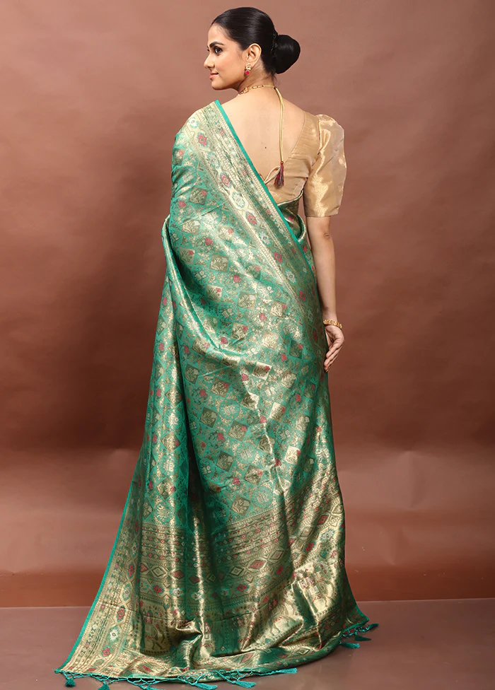 Green Dupion Silk Saree With Blouse Piece - Image 3