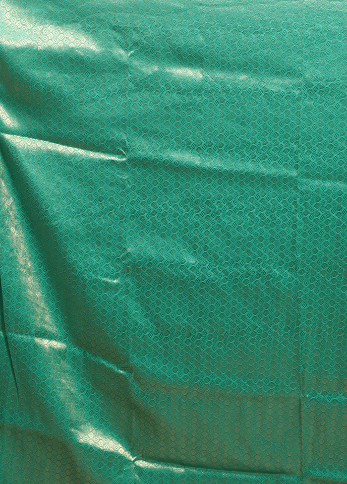 Green Dupion Silk Saree With Blouse Piece - Image 5