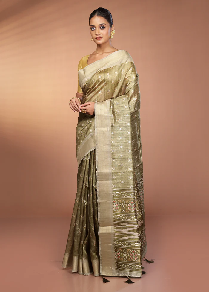 Green Dupion Silk Saree With Blouse Piece - Image 4