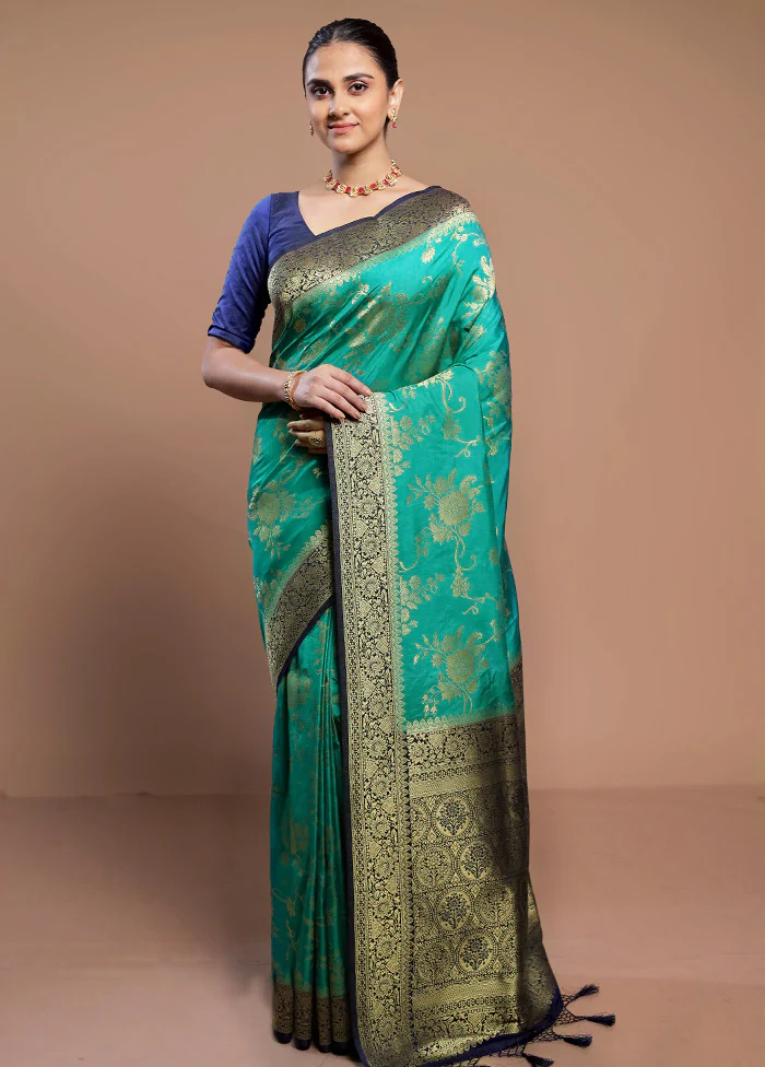 Green Dupion Silk Saree With Blouse Piece