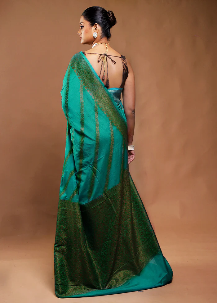 Green Dupion Silk Saree With Blouse Piece - Image 3