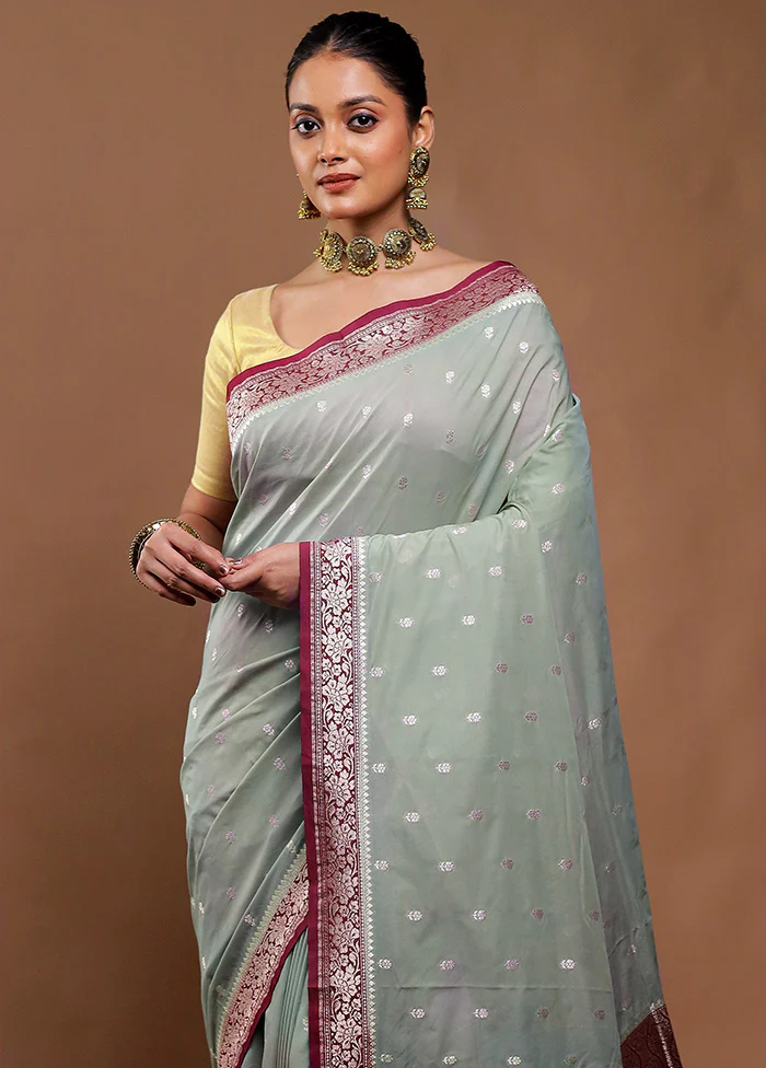 Green Dupion Silk Saree With Blouse Piece - Image 2