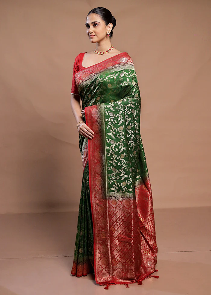 Green Dupion Silk Saree With Blouse Piece - Image 4