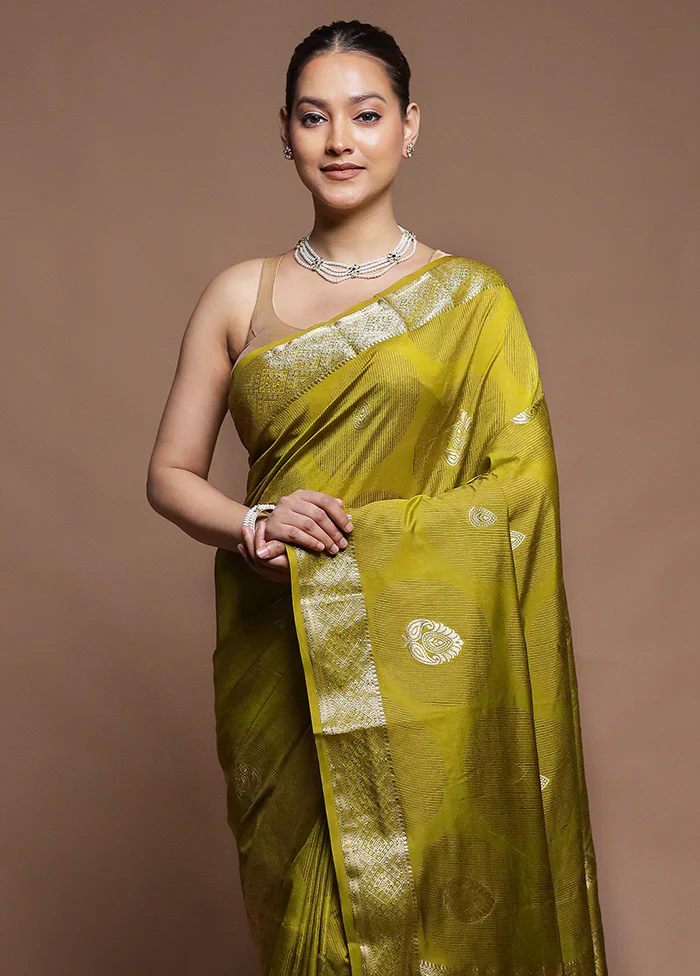 Green Dupion Silk Saree With Blouse Piece - Image 2