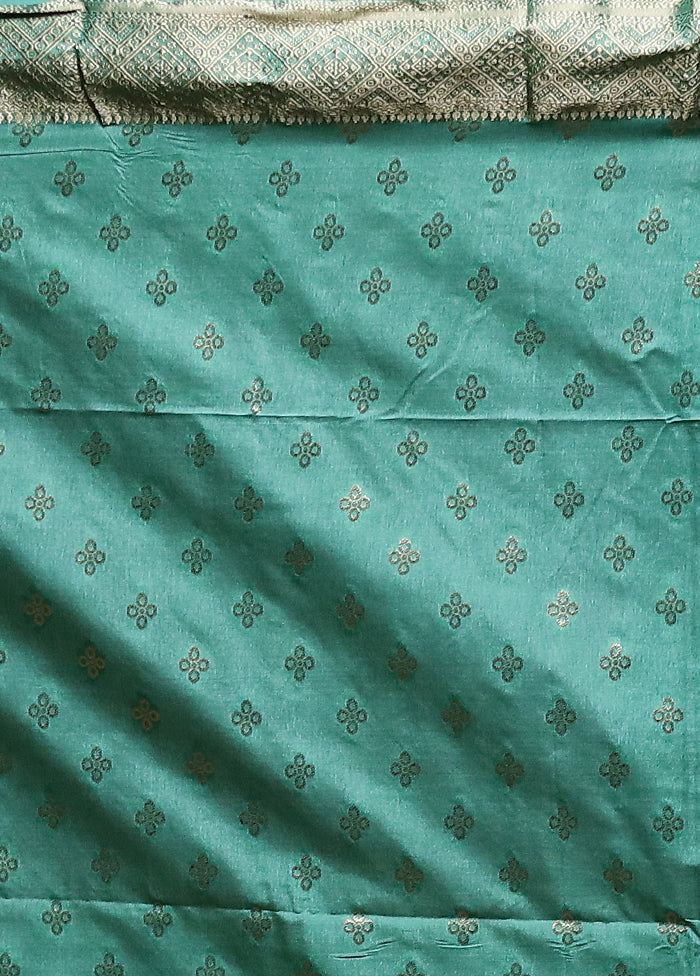 Green Dupion Silk Saree With Blouse Piece - Image 5