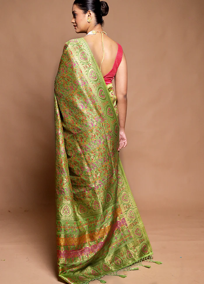 Green Dupion Silk Saree With Blouse Piece - Image 3