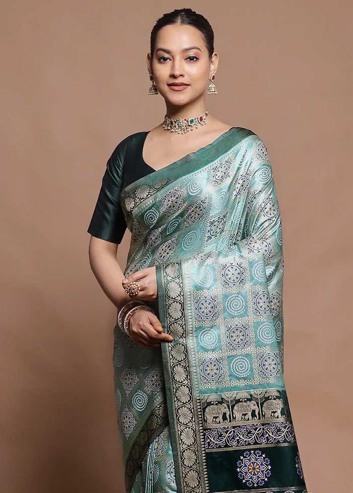 Green Dupion Silk Saree With Blouse Piece - Image 2