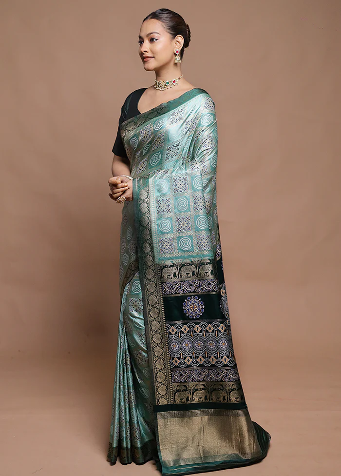 Green Dupion Silk Saree With Blouse Piece - Image 4