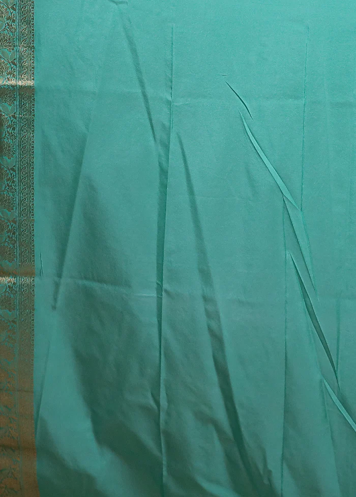 Green Dupion Silk Saree With Blouse Piece - Image 5