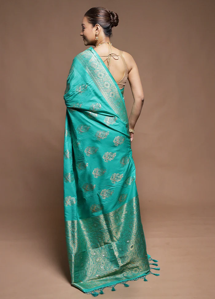 Green Dupion Silk Saree With Blouse Piece - Image 3