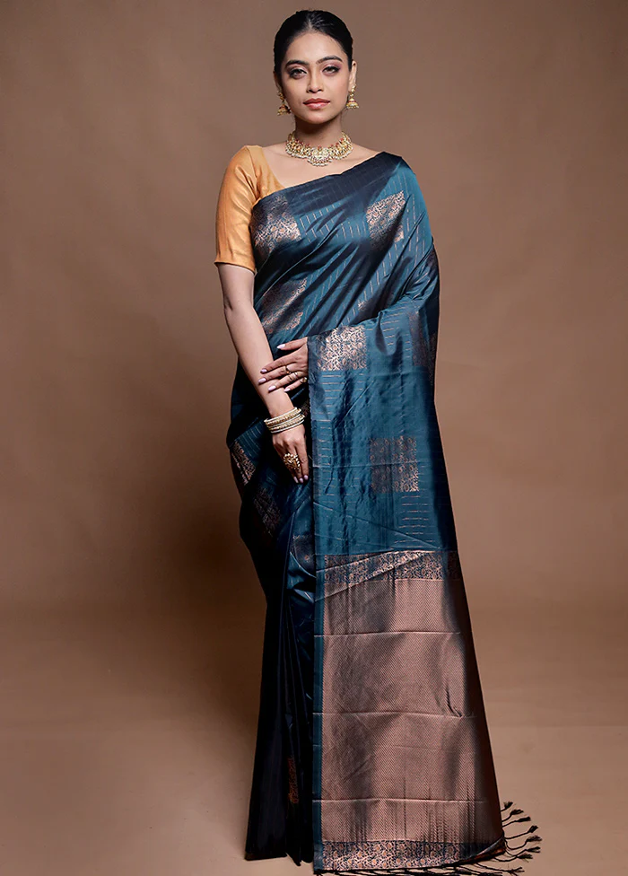 Green Dupion Silk Saree With Blouse Piece