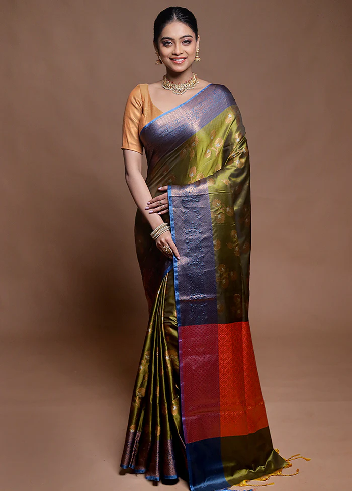 Green Dupion Silk Saree With Blouse Piece