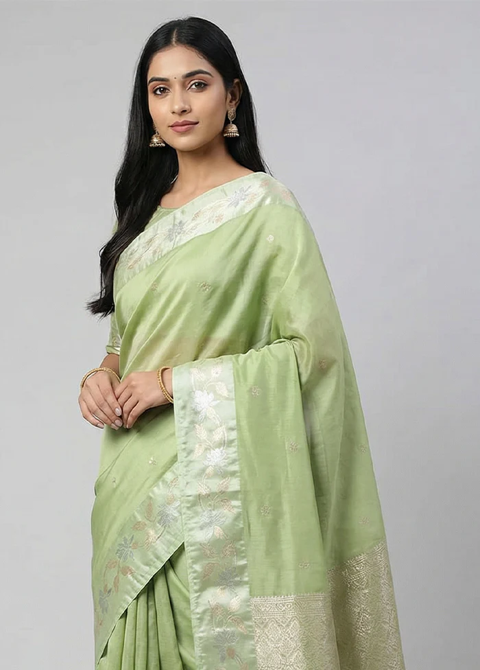 Green Dupion Silk Saree With Blouse Piece - Image 2