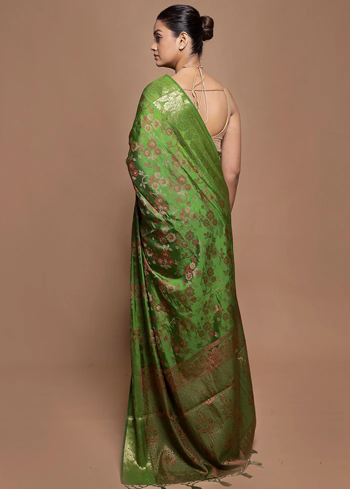 Green Dupion Silk Saree With Blouse Piece - Image 3