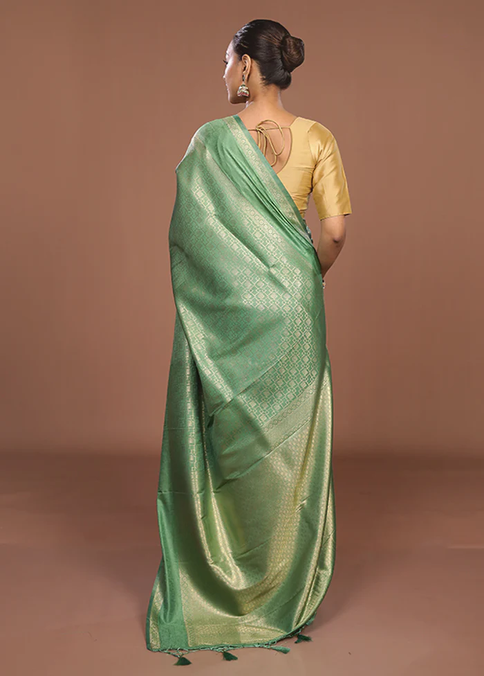 Green Dupion Silk Saree With Blouse Piece - Image 3