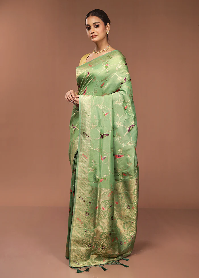 Green Dupion Silk Saree With Blouse Piece - Image 4