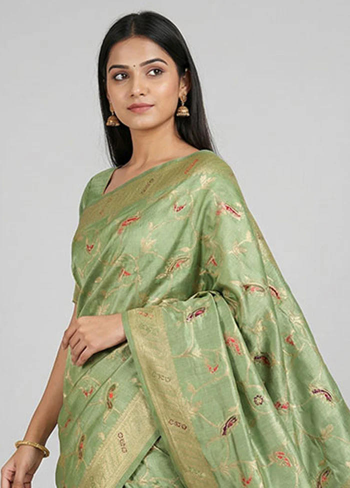 Green Dupion Silk Saree With Blouse Piece - Image 2