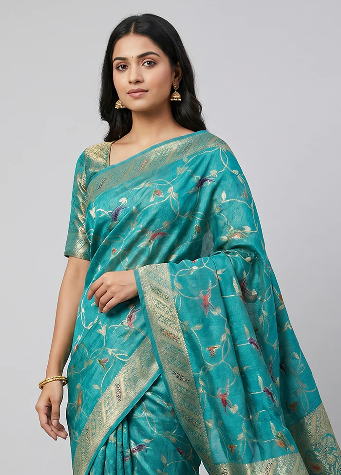Green Dupion Silk Saree With Blouse Piece - Image 2