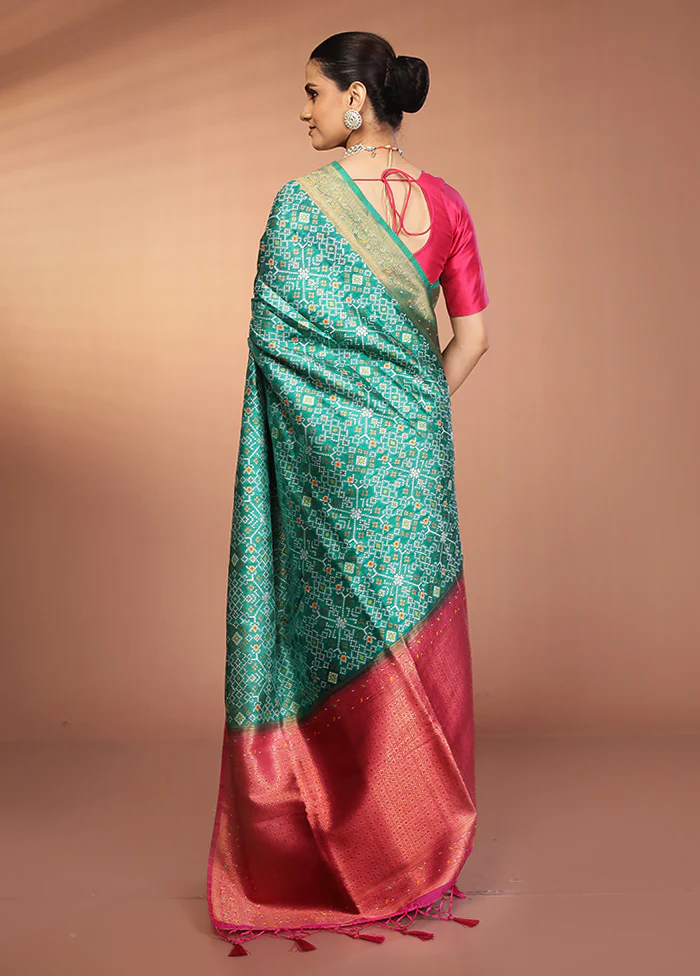 Green Dupion Silk Saree With Blouse Piece - Image 3