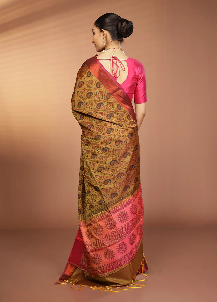 Green Dupion Silk Saree With Blouse Piece - Image 3