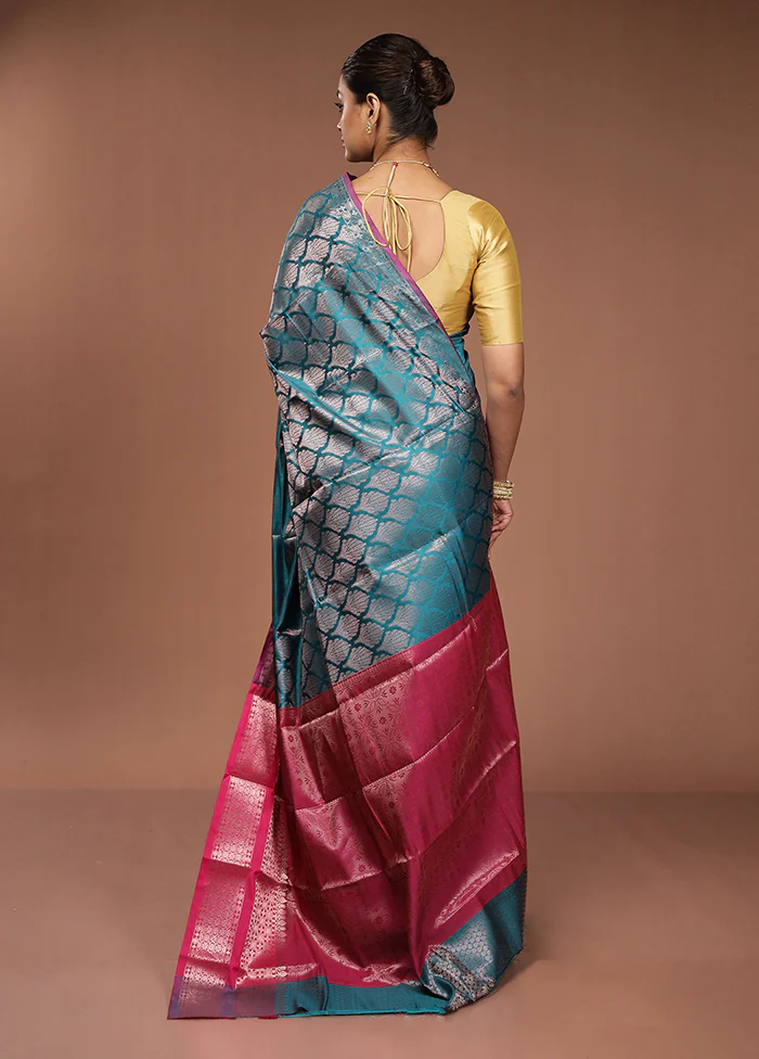 Green Dupion Silk Saree With Blouse Piece - Image 3