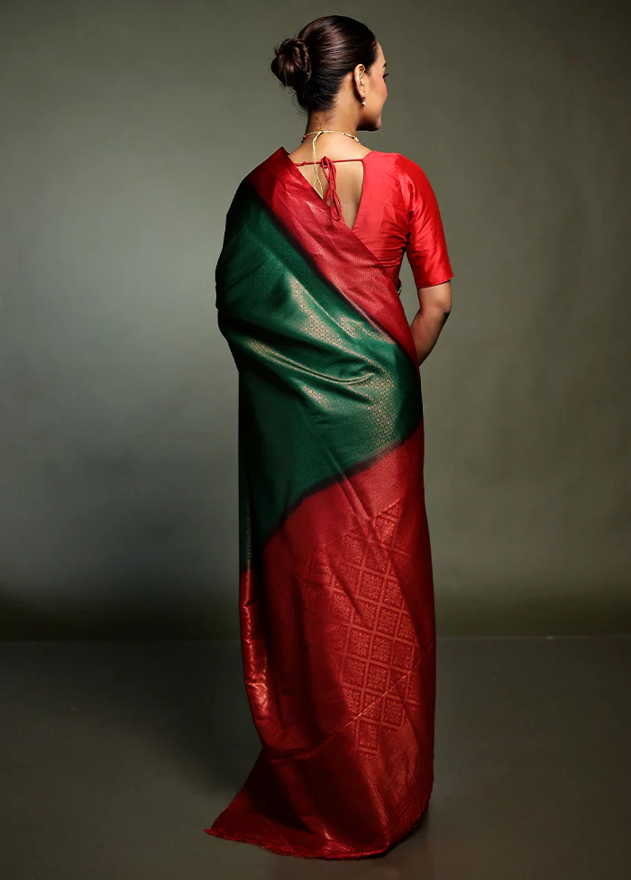 Green Dupion Silk Saree With Blouse Piece - Image 3