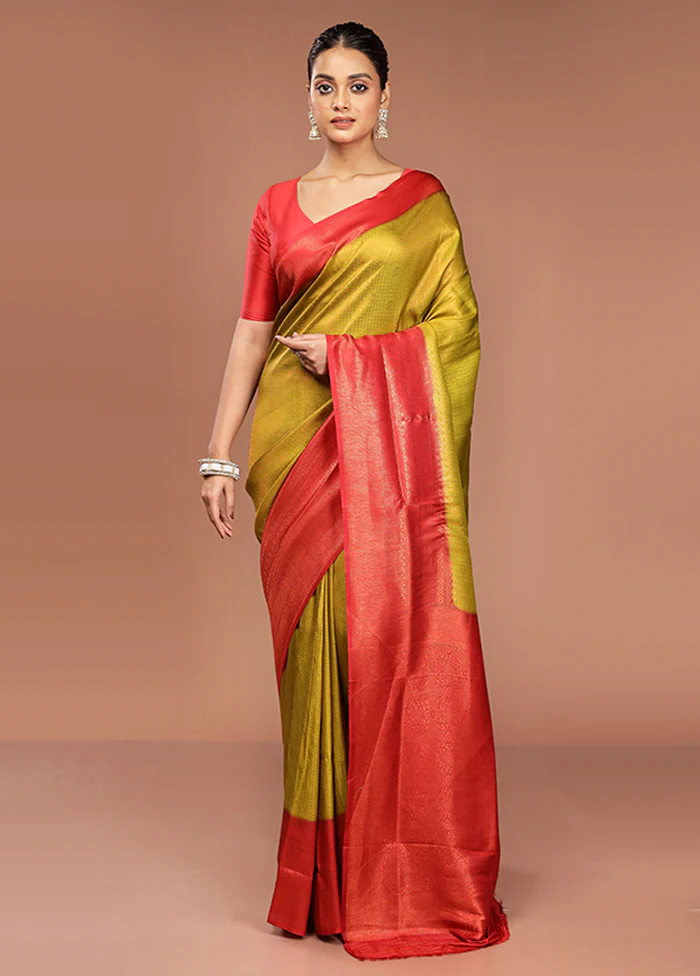 Green Dupion Silk Saree With Blouse Piece - Image 2