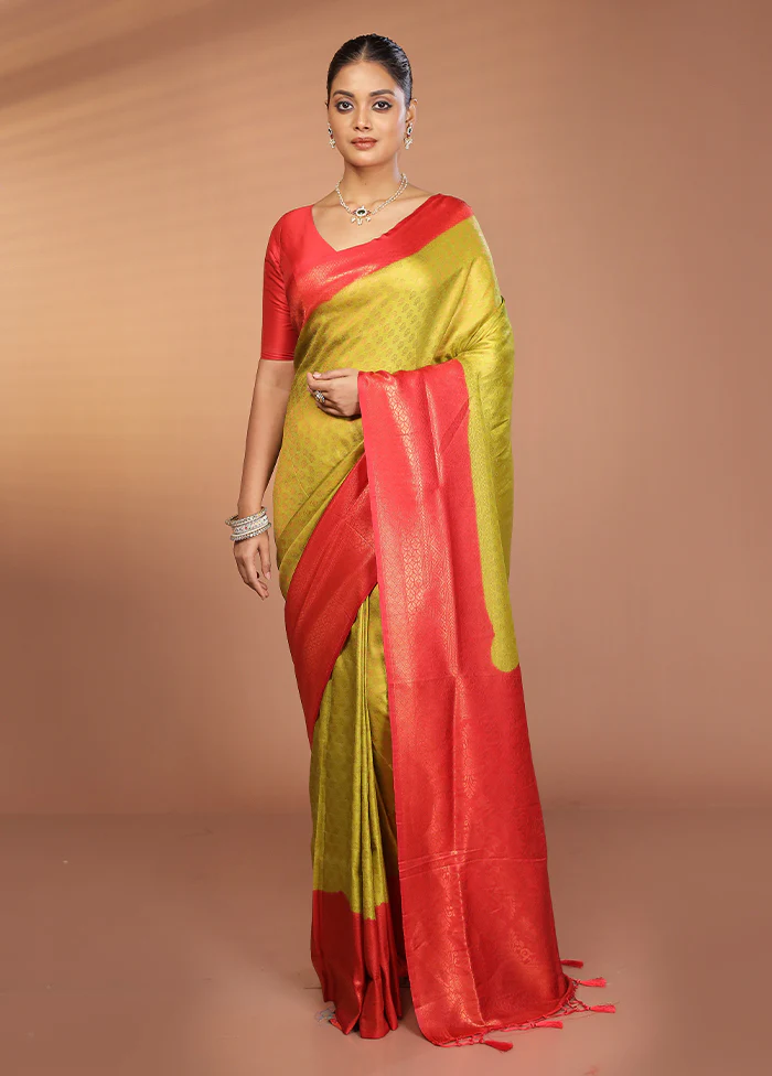 Green Dupion Silk Saree With Blouse Piece - Image 2