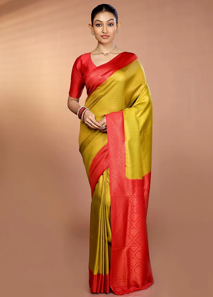 Green Dupion Silk Saree With Blouse Piece - Image 2